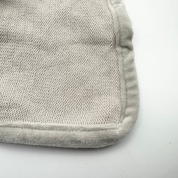 Peacock Alley Light Grey Fleece Giraffe Lovey Security Baby Blanket Soft Plush - Picture 4 of 10